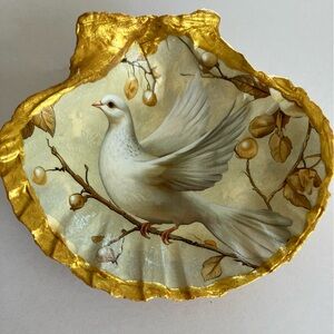 Dove Shell Handcrafted Floral Gold Dish Decoupage